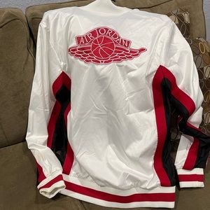 NIKE AIR JORDAN 6 RETRO WHITE/BLACK/RED SIZE MEDIUM MENS